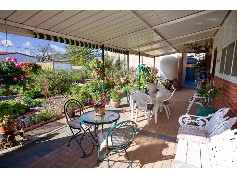7 Almond Grove, Glandore SA 5037