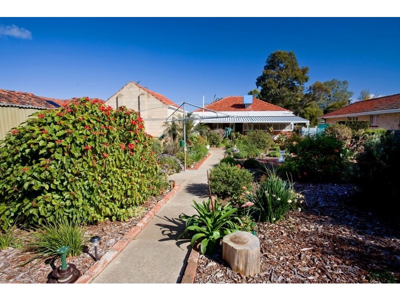 7 Almond Grove, Glandore SA 5037