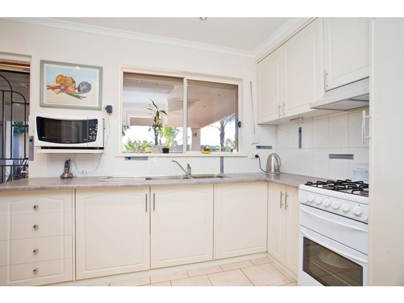 17 Angela Street, Reynella SA 5161