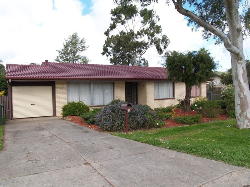 18 Hinkley Road, Morphett Vale SA 5162