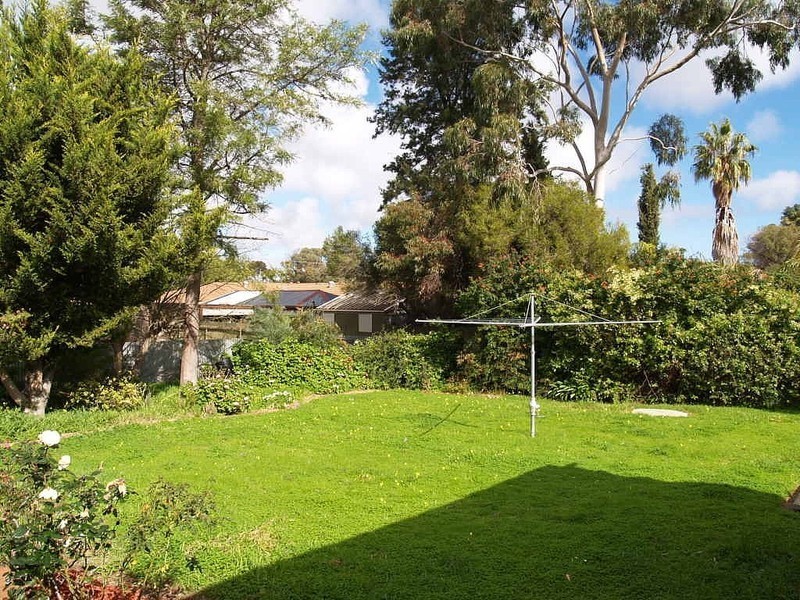 18 Hinkley Road, Morphett Vale SA 5162