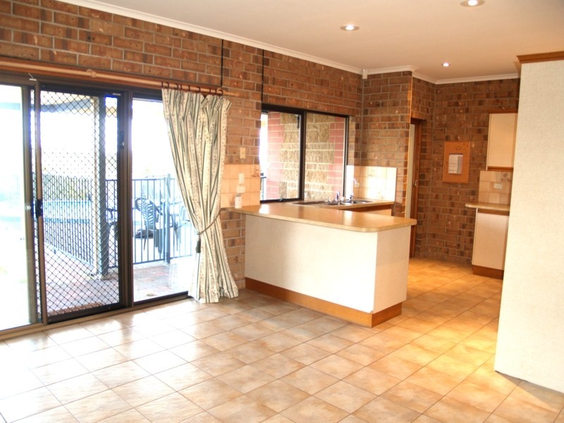 37 Daveys Road, Flagstaff Hill SA 5159