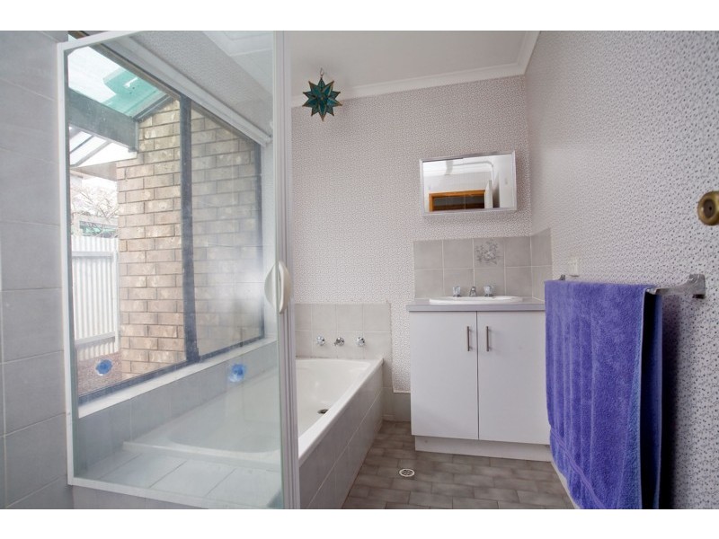 11 Bikila Court, Morphett Vale SA 5162