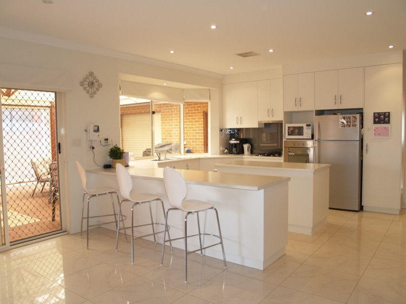 2 Summerhill Close, Reynella SA 5161
