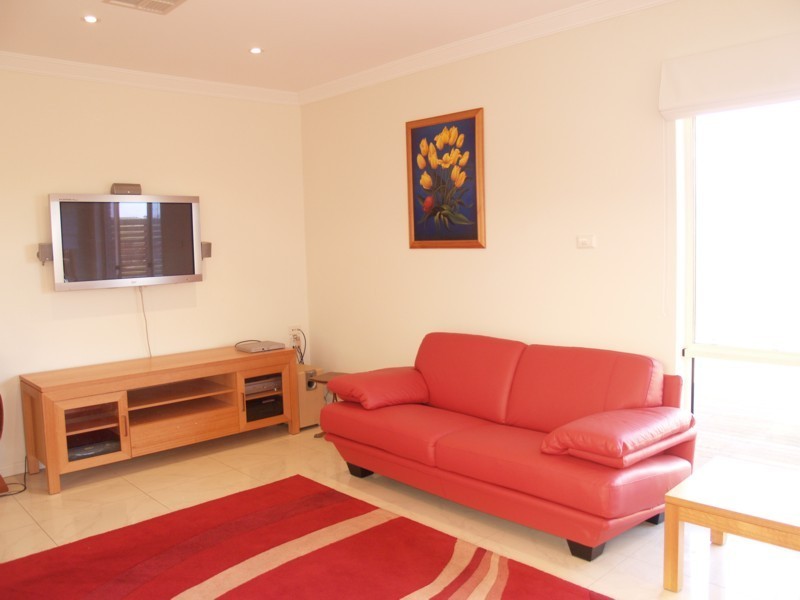 2 Summerhill Close, Reynella SA 5161