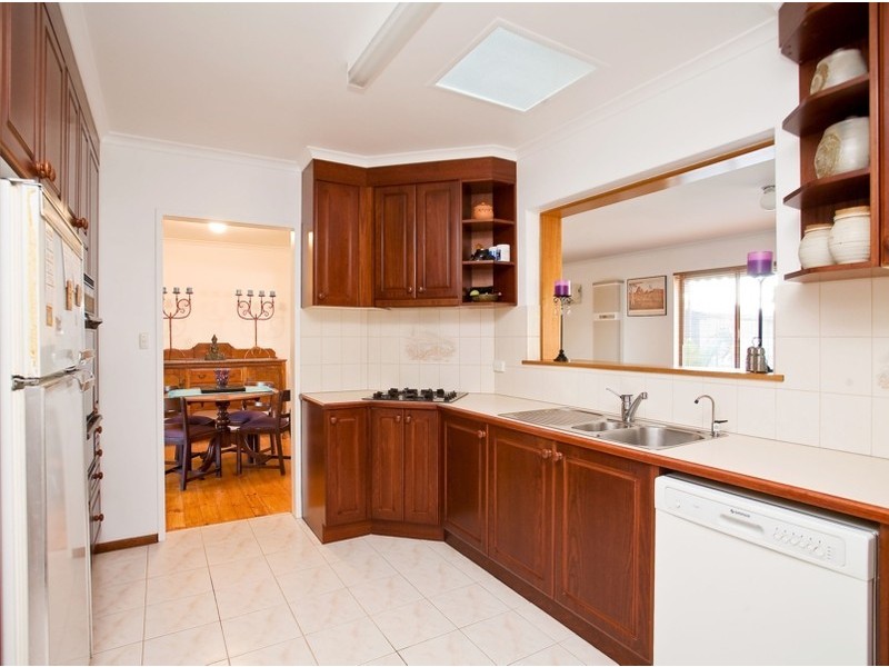 27 Campbell Drive, Reynella East SA 5161