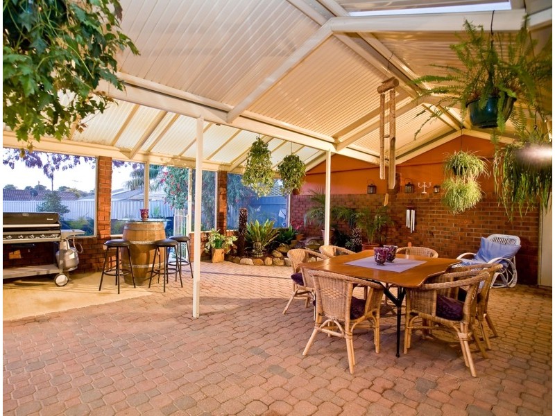 27 Campbell Drive, Reynella East SA 5161