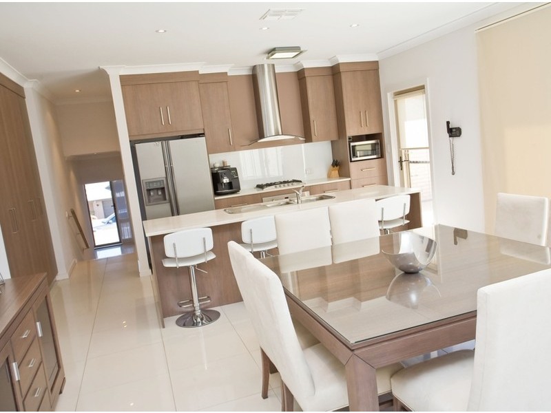 47 Elizabeth Crescent, Hallett Cove SA 5158