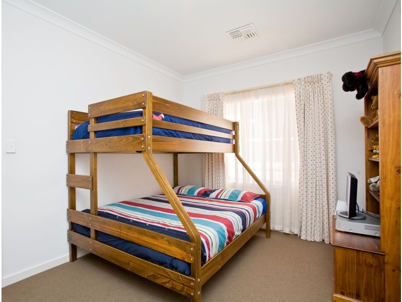 47 Elizabeth Crescent, Hallett Cove SA 5158