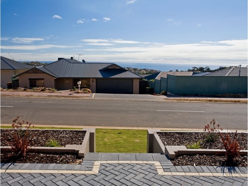 47 Elizabeth Crescent, Hallett Cove SA 5158