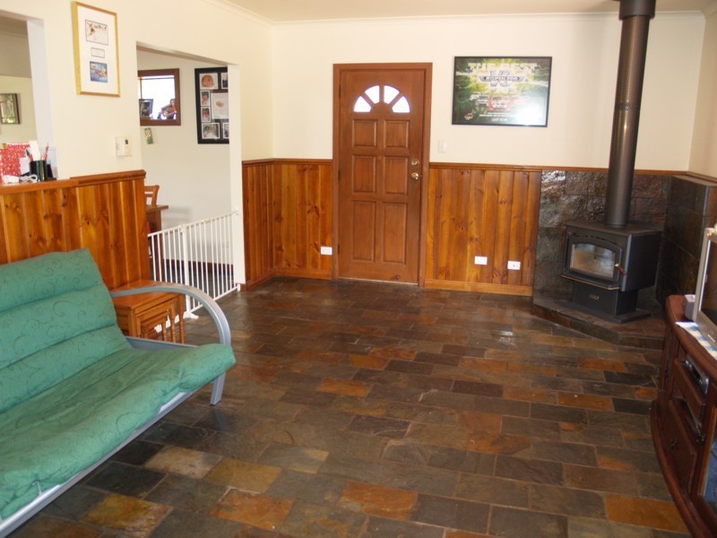 13 Horseshoe Drive, Woodcroft SA 5162