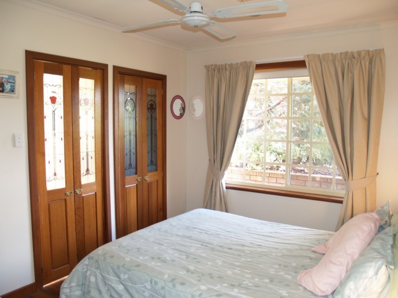 13 Horseshoe Drive, Woodcroft SA 5162