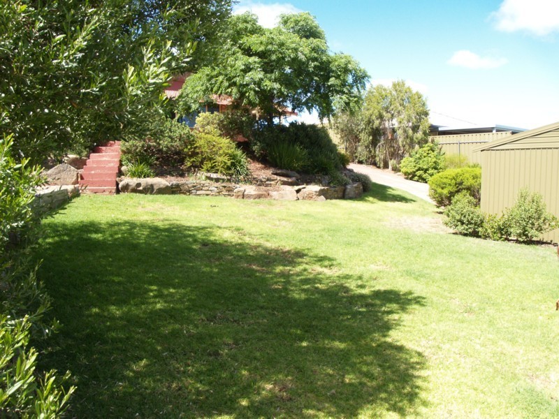 13 Horseshoe Drive, Woodcroft SA 5162