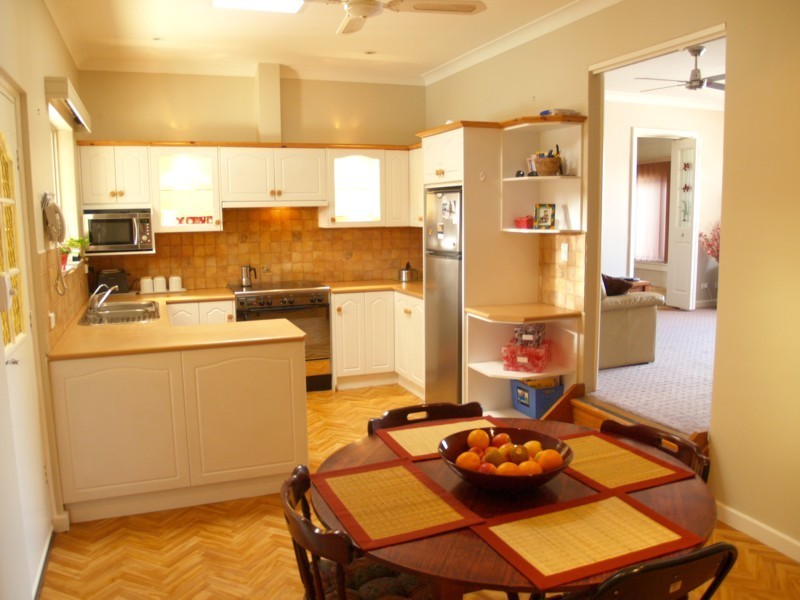 15 Burns Court, Morphett Vale SA 5162