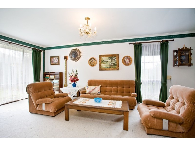 18 Fireball Avenue, Hallett Cove SA 5158