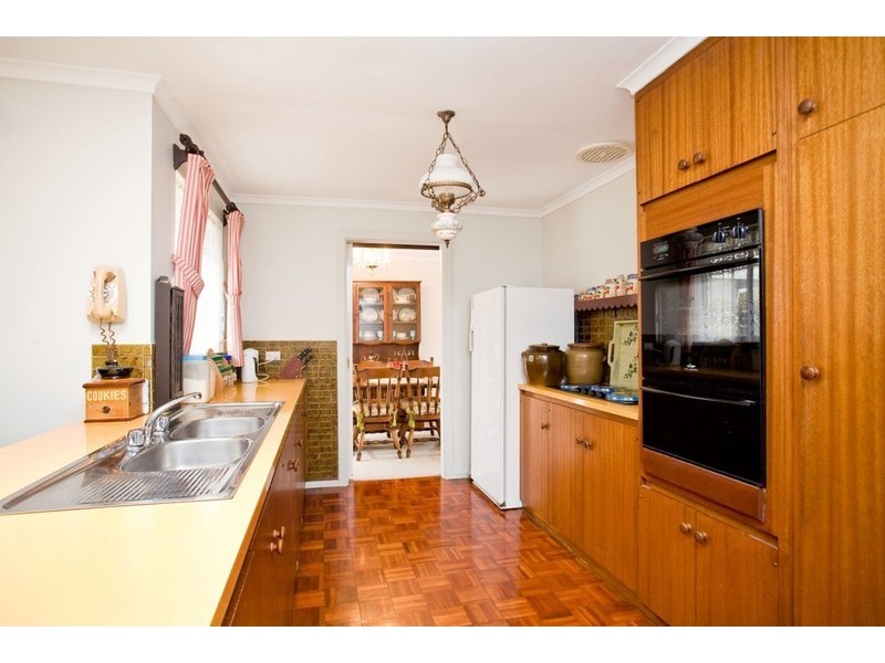 18 Fireball Avenue, Hallett Cove SA 5158