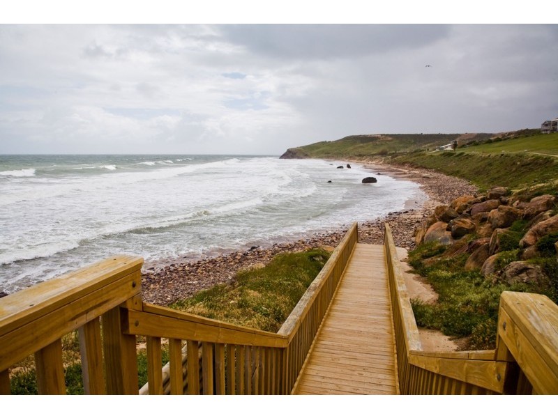 18 Fireball Avenue, Hallett Cove SA 5158
