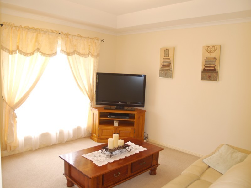 6 Perry Road, Huntfield Heights SA 5163