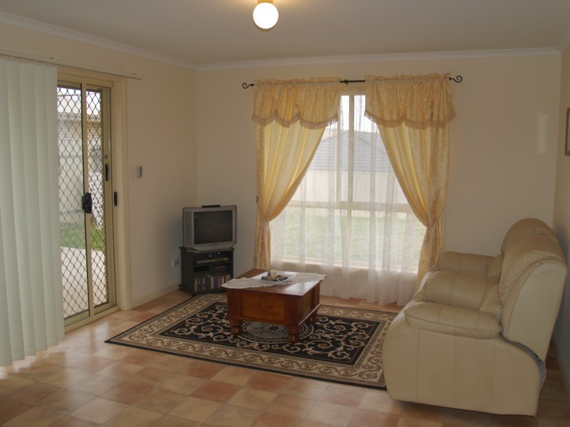 6 Perry Road, Huntfield Heights SA 5163