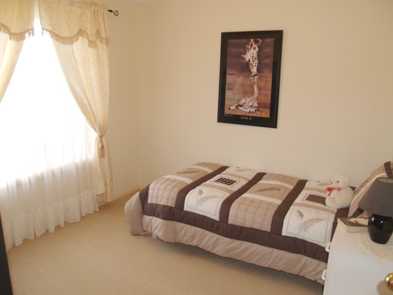 6 Perry Road, Huntfield Heights SA 5163