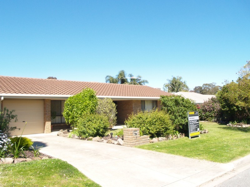 16 Matthew Street, Happy Valley SA 5159