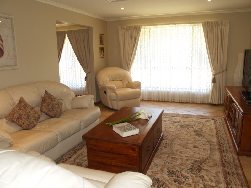 16 Matthew Street, Happy Valley SA 5159