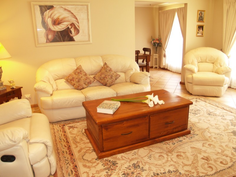 16 Matthew Street, Happy Valley SA 5159