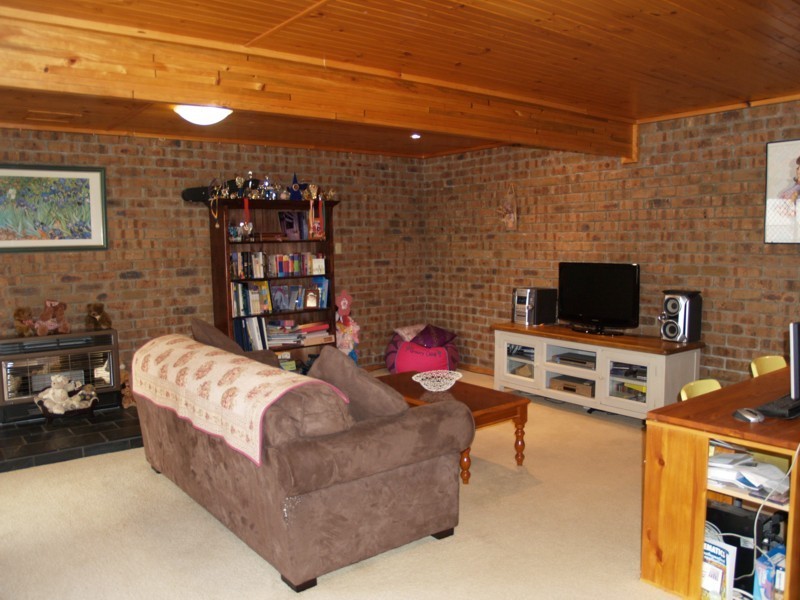 16 Matthew Street, Happy Valley SA 5159