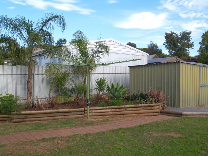 17 Oakridge Rise, Huntfield Heights SA 5163