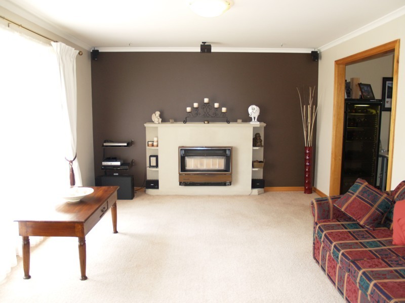 6 Minerva Grove, Happy Valley SA 5159