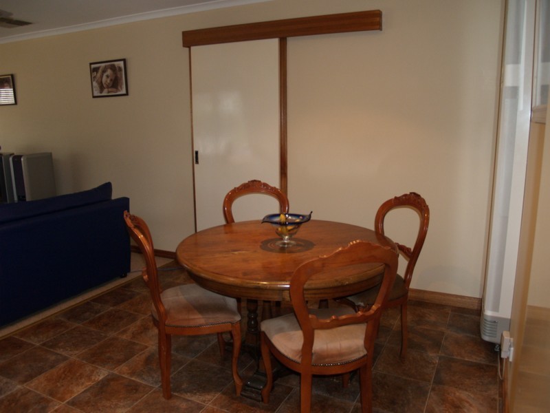 6 Minerva Grove, Happy Valley SA 5159