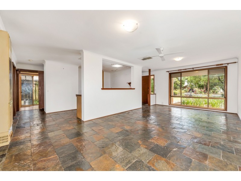 7 Leichardt Street, Woodcroft SA 5162