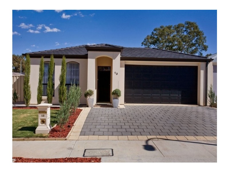 13 Kakadu Drive, Morphett Vale SA 5162
