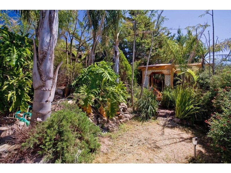 6 Berringa Street, Hallett Cove SA 5158