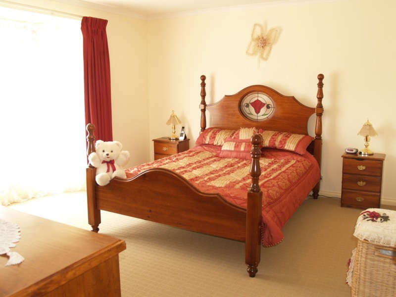 22 Minta Road, Happy Valley SA 5159