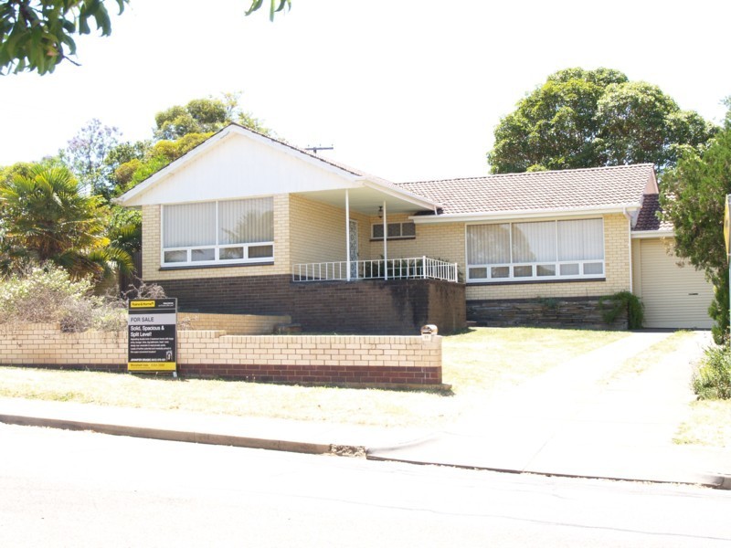 11 Saphire Road, Morphett Vale SA 5162