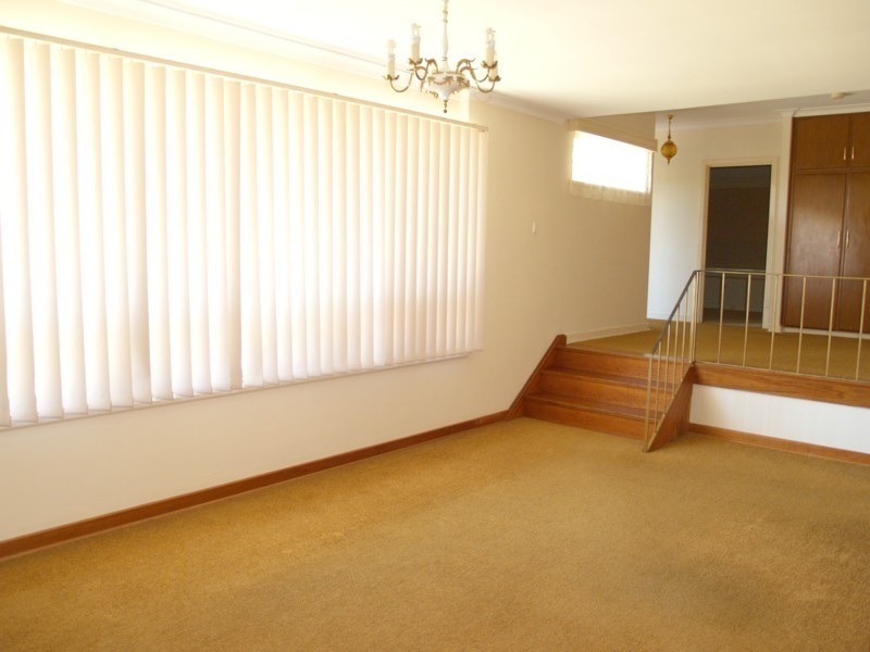 11 Saphire Road, Morphett Vale SA 5162