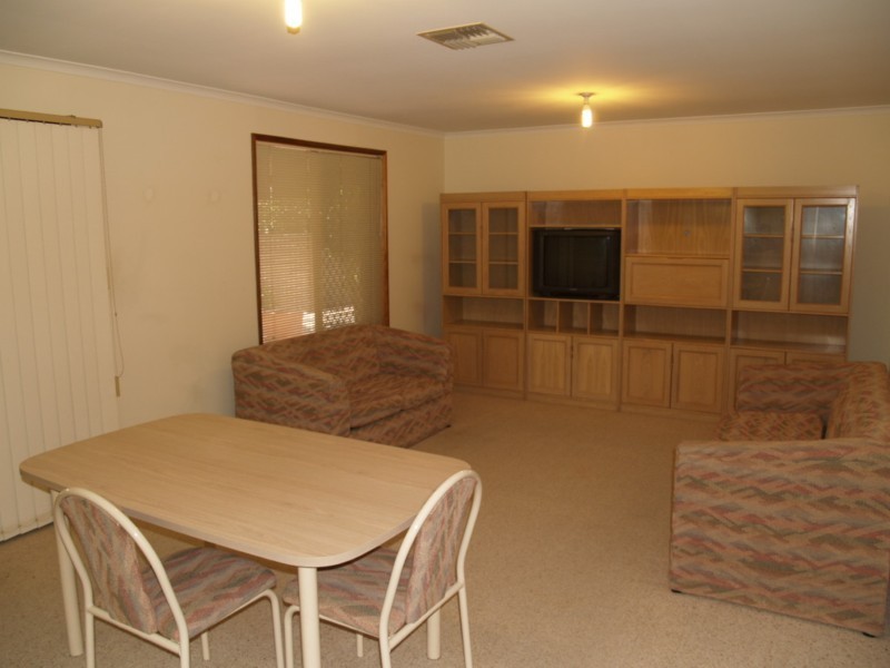 27 Endeavour Drive, Seaford Rise SA 5169