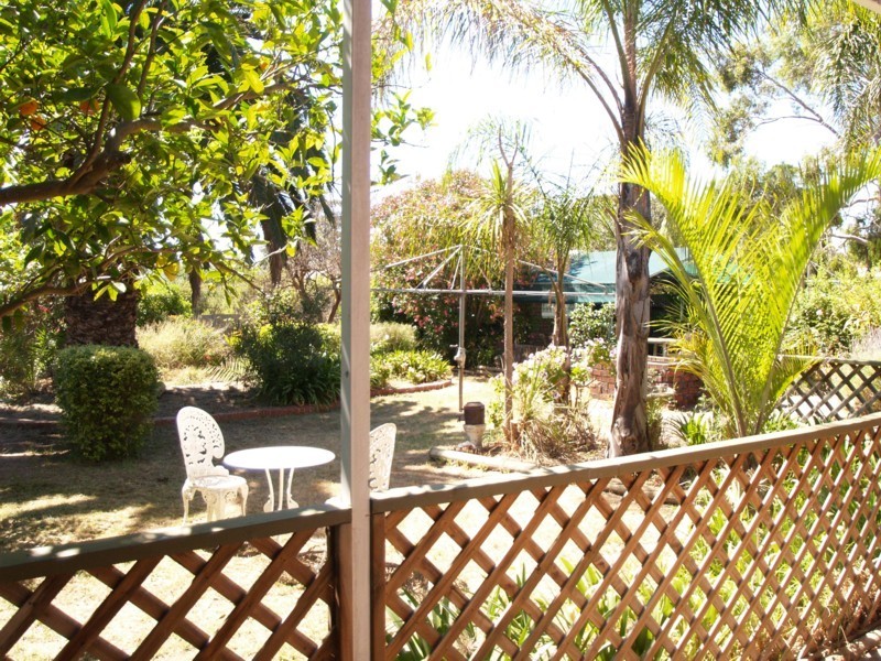26 Seaview Road, Morphett Vale SA 5162
