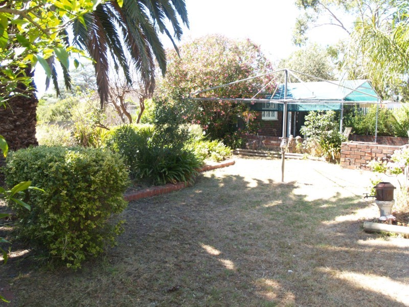 26 Seaview Road, Morphett Vale SA 5162