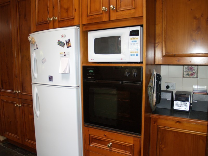 13 Swan Avenue, Happy Valley SA 5159