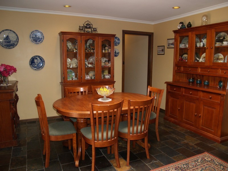 13 Swan Avenue, Happy Valley SA 5159