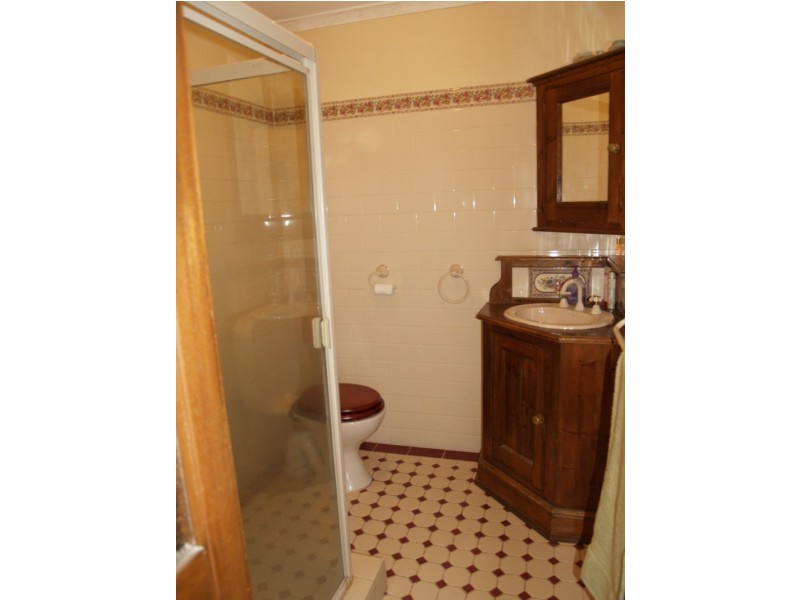 13 Swan Avenue, Happy Valley SA 5159