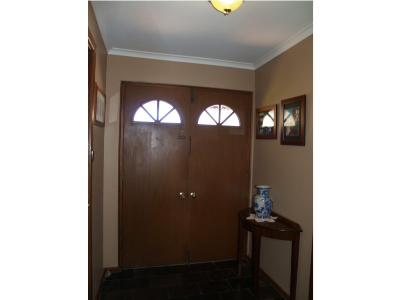 13 Swan Avenue, Happy Valley SA 5159