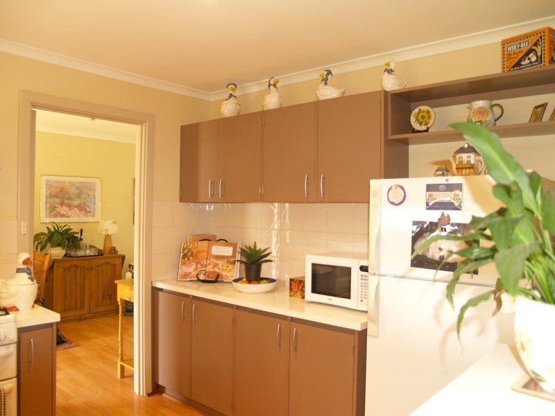 36 Barrdickson Crescent, Happy Valley SA 5159