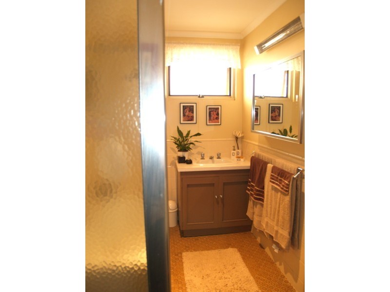 36 Barrdickson Crescent, Happy Valley SA 5159