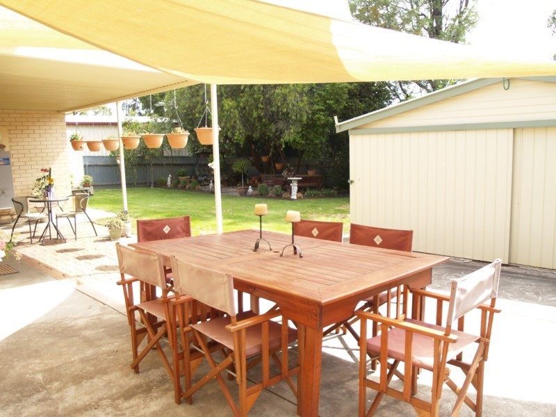 36 Barrdickson Crescent, Happy Valley SA 5159