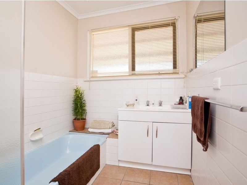 11 Greengate Grove, Hackham SA 5163
