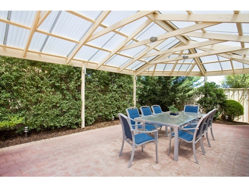 26 Sovereign Drive, Woodcroft SA 5162