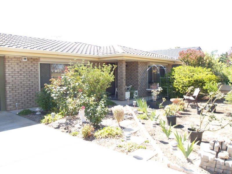 303 Commercial Road, Seaford SA 5169